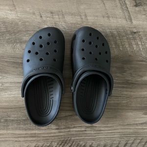 Unisex M(7) W(9) Matte Black Crocs